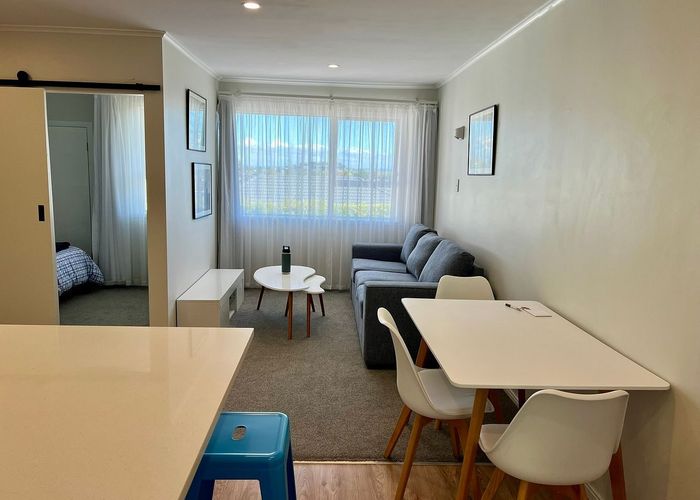  at 2/2 Olsen Avenue, Hillsborough, Auckland City, Auckland