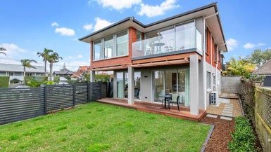  at 1/7 Seacliffe Avenue, Belmont, Auckland