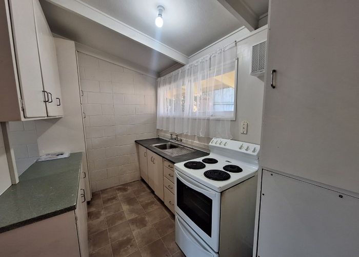  at 4/17 Jellicoe Road, Manurewa, Manukau City, Auckland