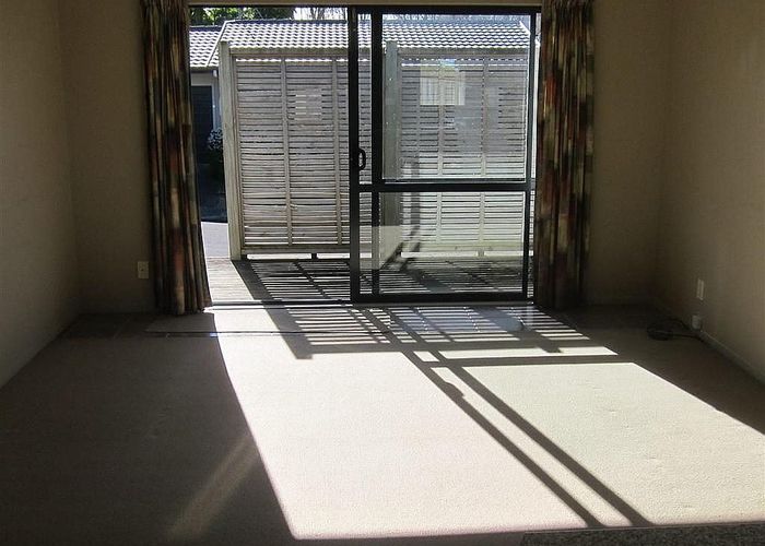  at 35 Malaspina Place, Papatoetoe, Manukau City, Auckland