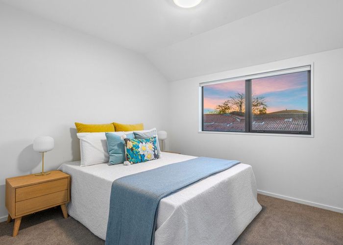  at 2/20 Shearer Avenue, Papanui, Christchurch City, Canterbury