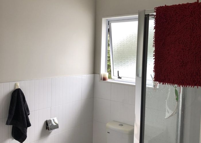  at 2/94 Holly St, Avondale, Auckland City, Auckland