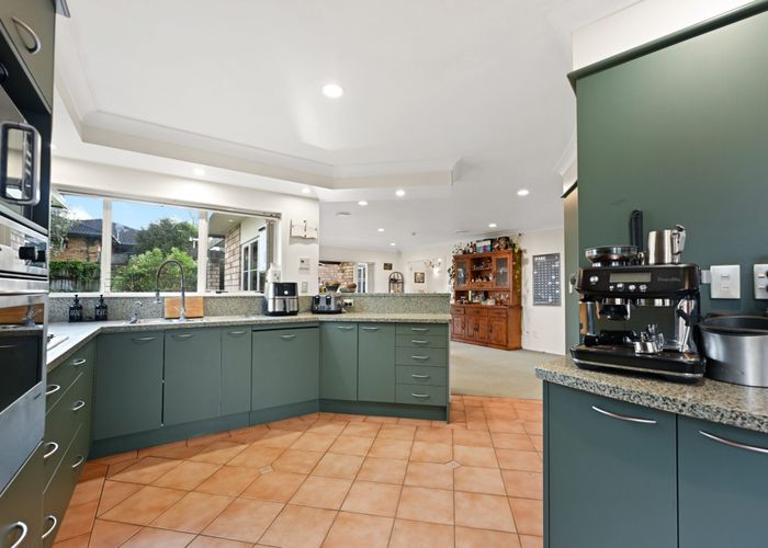  at 4 Heritage Avenue, Chartwell, Hamilton