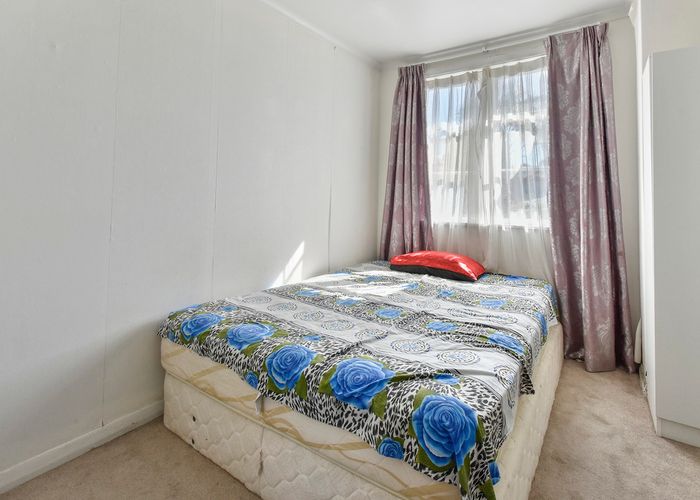  at 2/11 Nield Road, Manurewa, Auckland