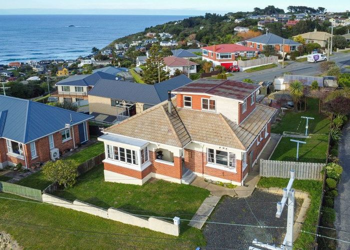  at 11 Earls Road, Saint Clair, Dunedin, Otago