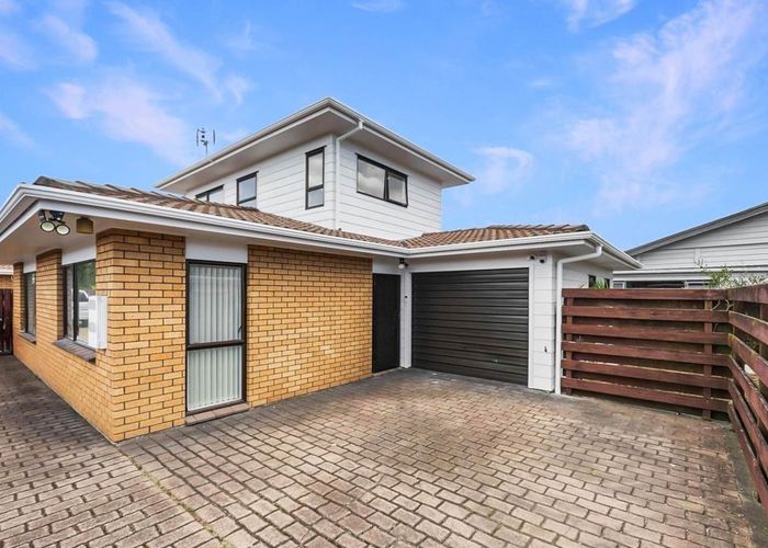  at 2/126 Carruth Road, Papatoetoe, Manukau City, Auckland