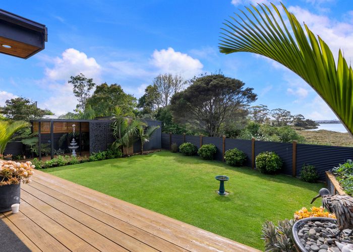  at 15 Mataroa Road, Mount Wellington, Auckland City, Auckland