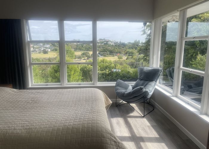  at 39 Sylvan Avenue, Northcote, North Shore City, Auckland
