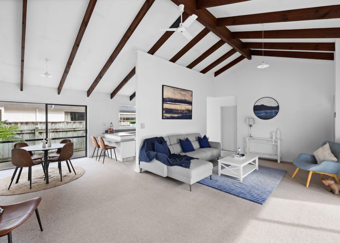  at 14 Bucksburn Place, Greenmeadows, Napier