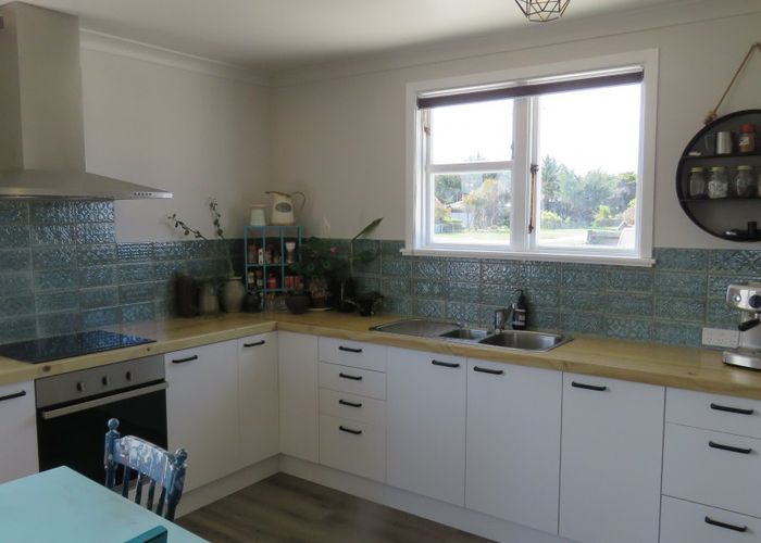  at 32 Edinburgh Terrace, Foxton Beach, Foxton