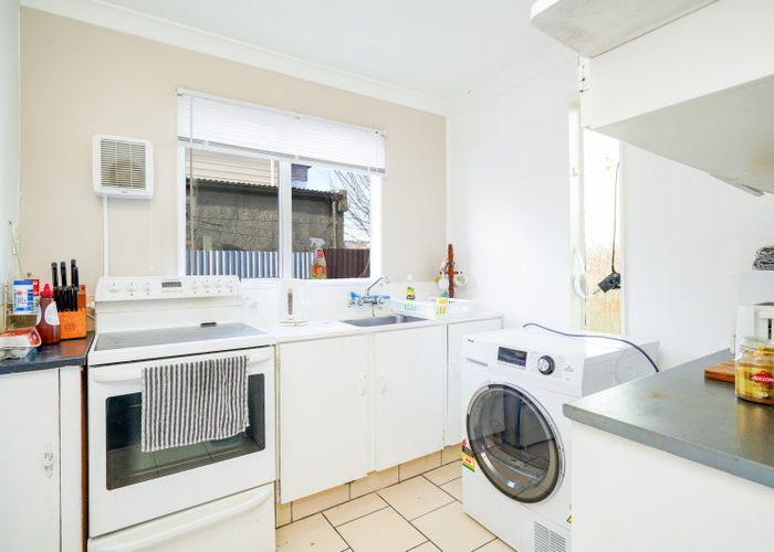 at 1/214 Crinan Street, Appleby, Invercargill