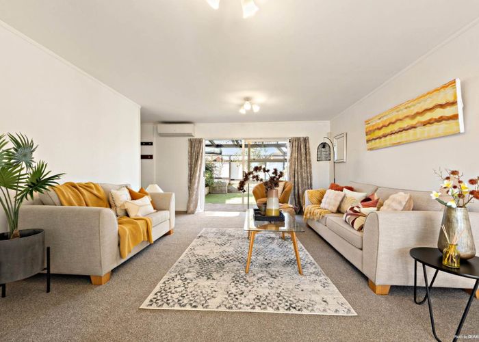  at 2/45 Astley Avenue, New Lynn, Waitakere City, Auckland