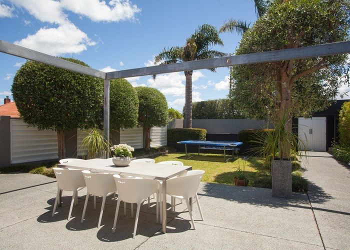  at 8 Weona Place, Westmere, Auckland