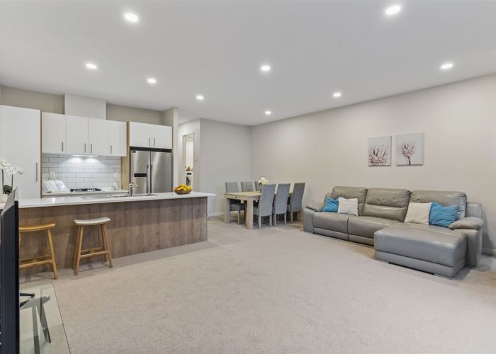  at 31 Bight Road, Long Bay, Auckland