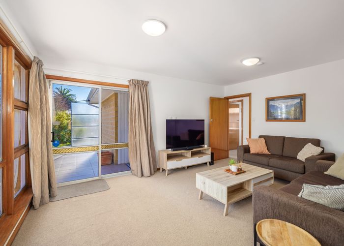  at 29 Rossiter Avenue, Redwood, Christchurch City, Canterbury