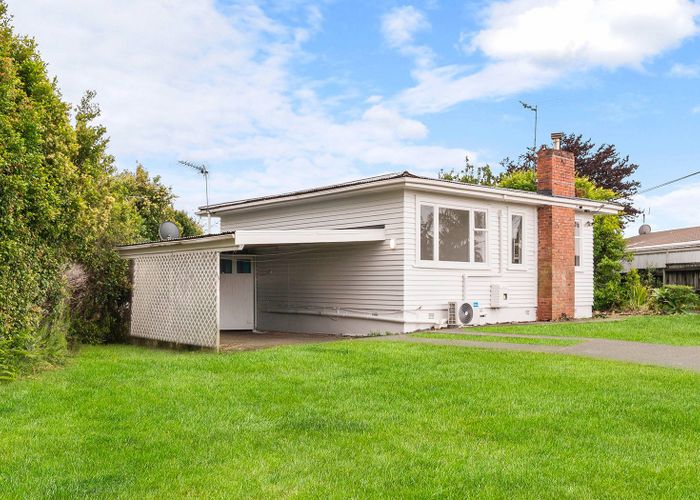  at 1/63 Arran Road, Browns Bay, Auckland