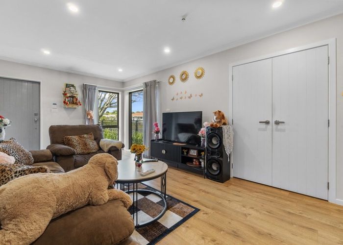  at 1/7 Rutherford Street, Chedworth, Hamilton