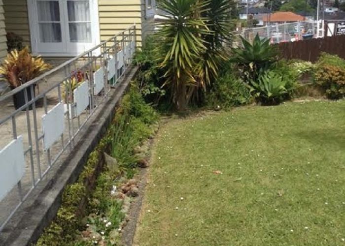  at 60 White Swan Road, Mount Roskill, Auckland City, Auckland