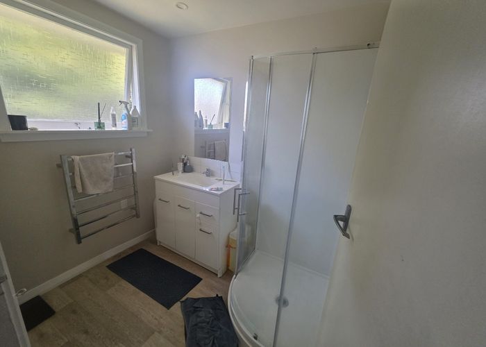  at 2/61 Aorangi Road, Bryndwr, Christchurch City, Canterbury