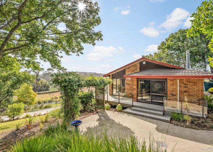  at 115 Sandstone Road, Manurewa