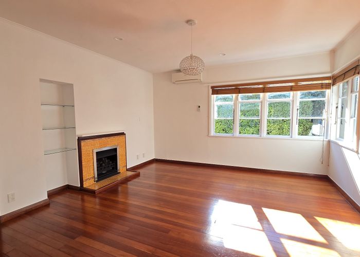  at 25 Mariri Road, Onehunga, Auckland