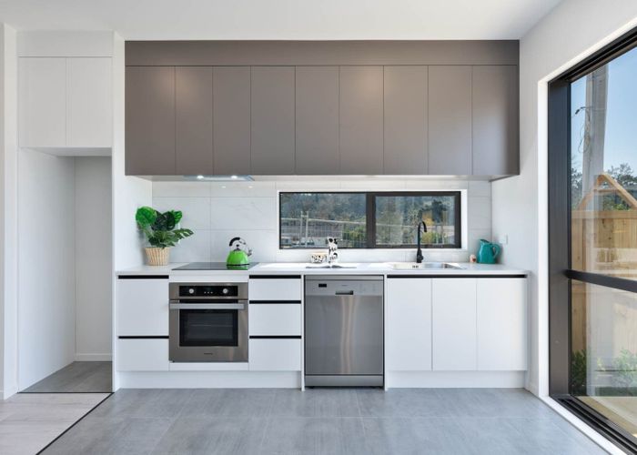  at 13D Ranch Ave, Beach Haven, North Shore City, Auckland