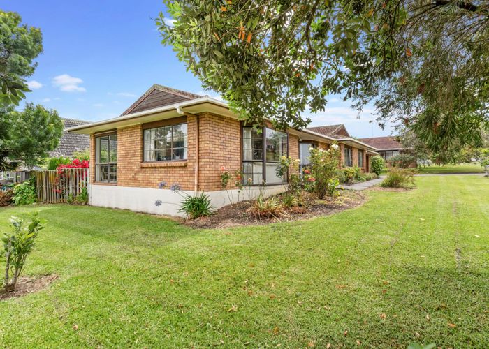  at 85 Aberfeldy Avenue, Highland Park, Manukau City, Auckland