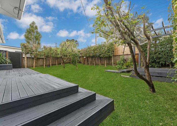  at 190 Forrest Hill Road, Forrest Hill, Auckland