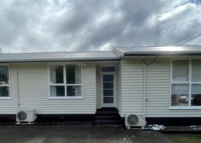  at 20 Larnoch Road, Henderson, Henderson, Waitakere City, Auckland