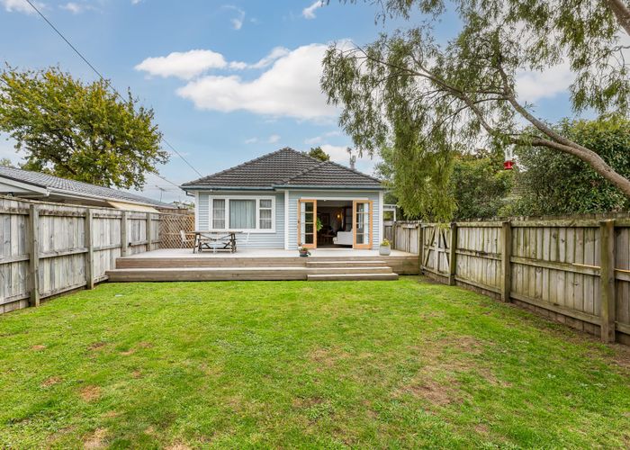 at 1/8 Mangaroa Hill Road, Maoribank, Upper Hutt