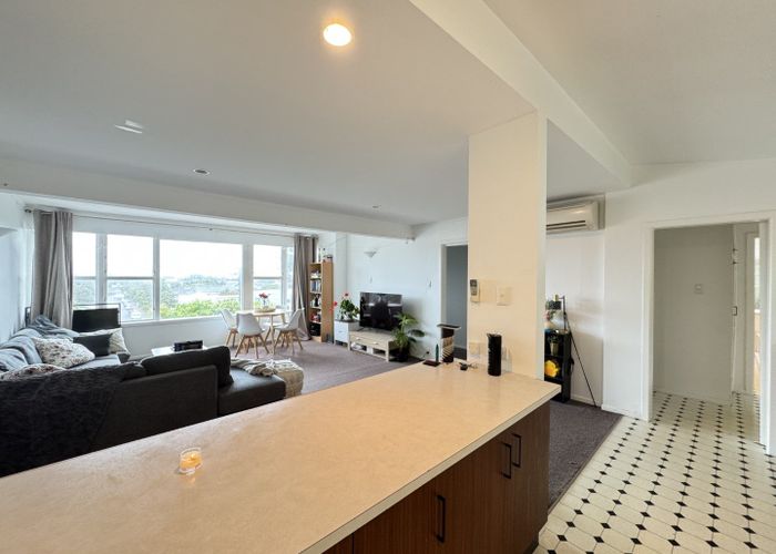  at 20 Pinnacle Street, Seatoun, Wellington