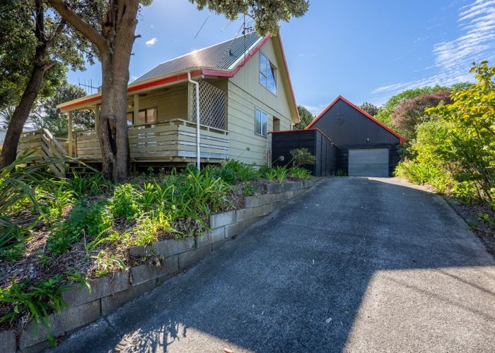 at 5 Oratia Street, Waikanae Beach, Waikanae