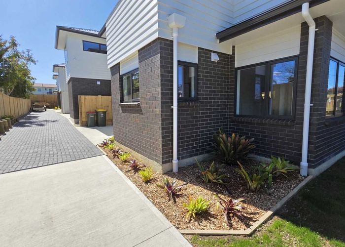  at 56 Angelo Avenue, Howick, Manukau City, Auckland
