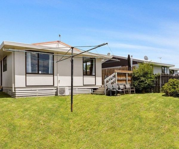  at 2/8 Marinich Drive, Ranui, Waitakere City, Auckland