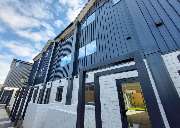  at 5/59 Neil Avenue, Te Atatu Peninsula, Waitakere City, Auckland