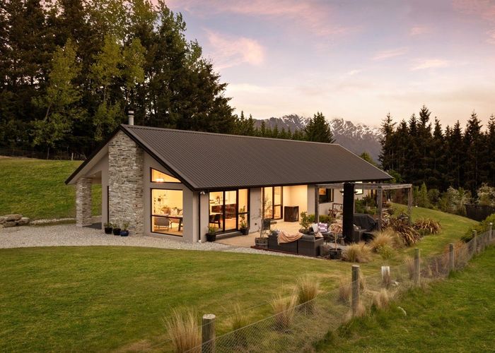  at 86 Mountain View Road, Dalefield, Queenstown