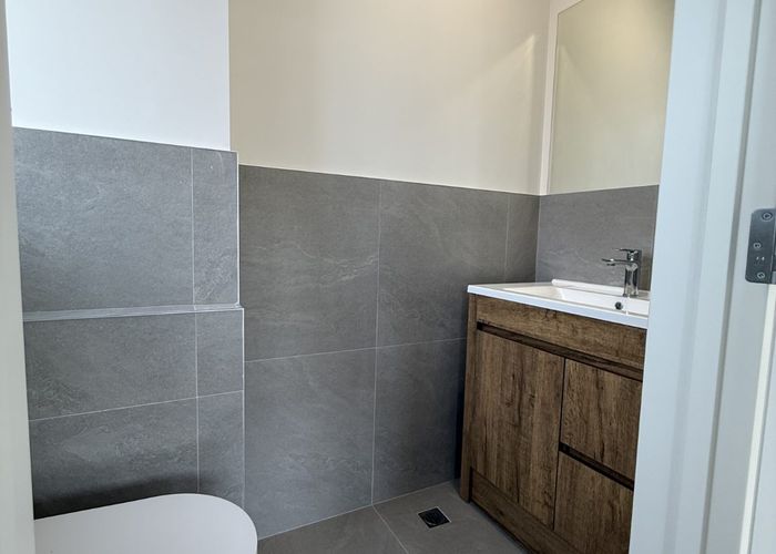  at 2/672 Mt Albert Road, Royal Oak, Auckland City, Auckland