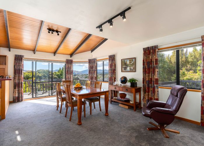  at 9 Furneaux Grove, Whitby, Porirua