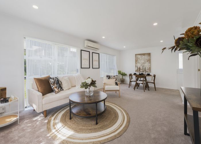  at 2/5 Newington Road, Henderson, Waitakere City, Auckland