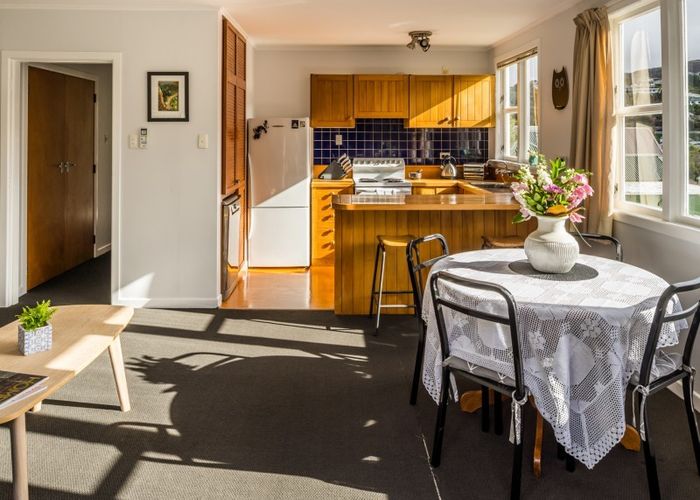 at 4/30 Ottawa Road, Ngaio, Wellington
