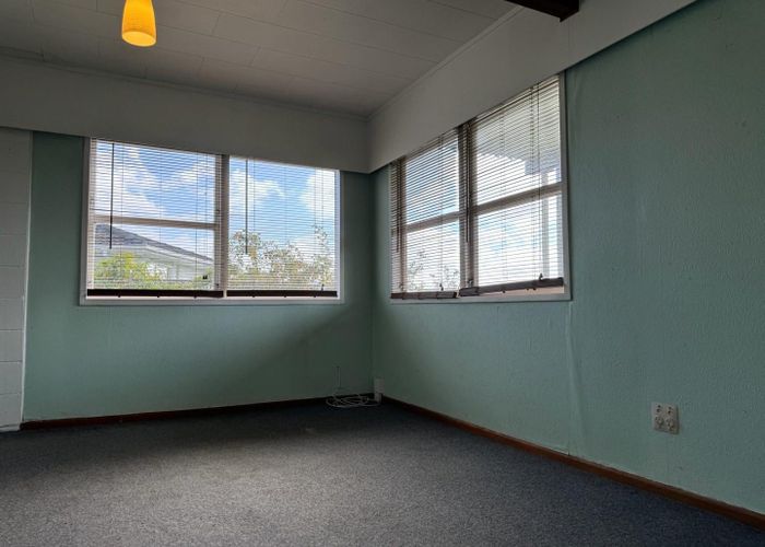  at 12 Kea Place, Mangere Bridge, Auckland