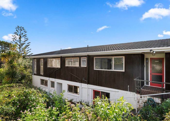  at 1A Limmer Place, Browns Bay, North Shore City, Auckland