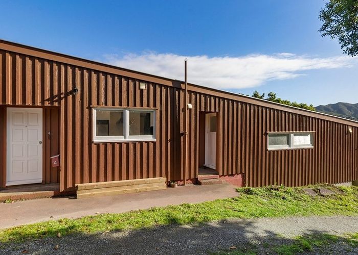  at 4 Leslie Street, Wadestown, Wellington