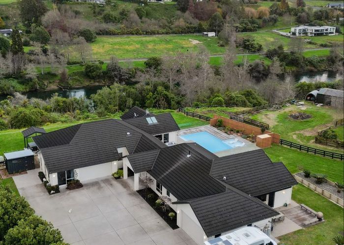  at 68A Redwood Grove, Tamahere, Hamilton
