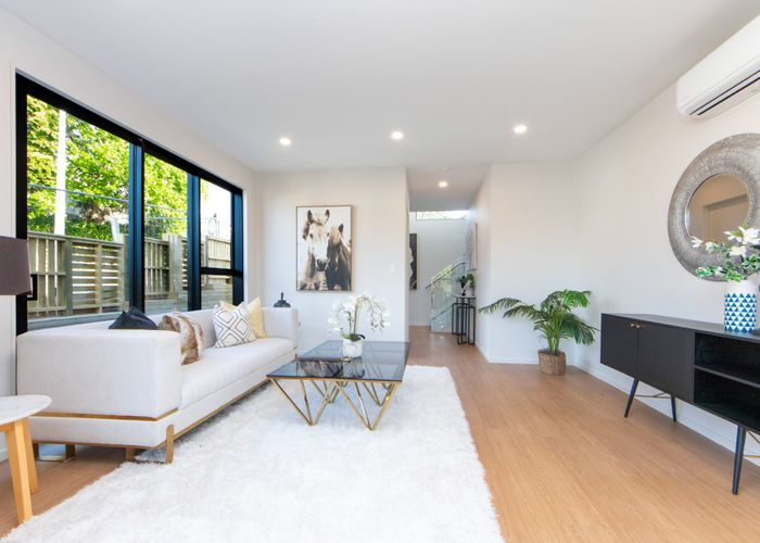  at 7A Hewlett Road, Massey, Waitakere City, Auckland