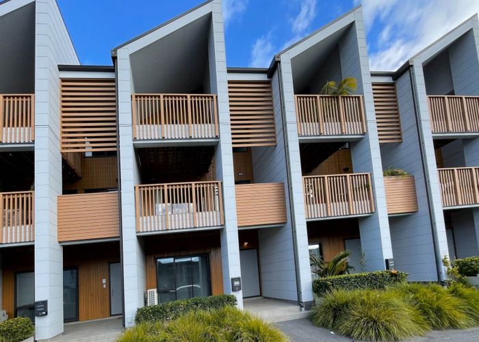  at 57 Ninth View Avenue, Beachlands, Manukau City, Auckland