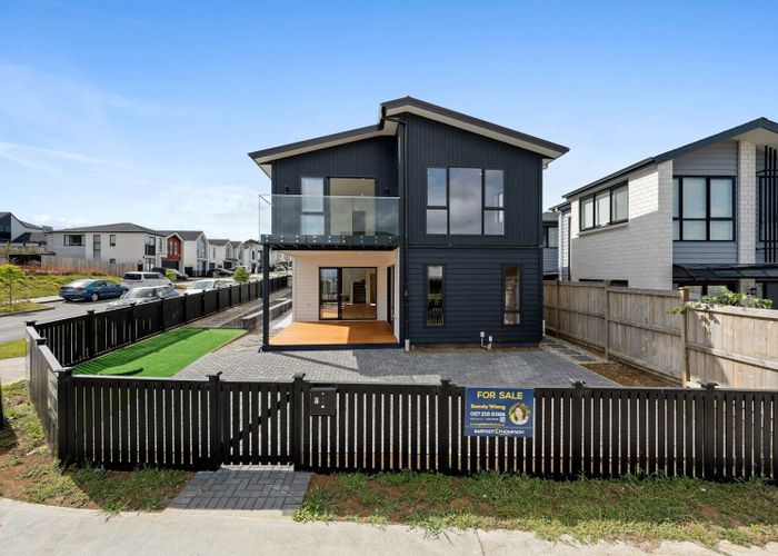  at 8 Rathfarnham Road, Flat Bush, Manukau City, Auckland