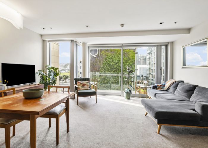  at 3H/82 Cable Street, Te Aro, Wellington