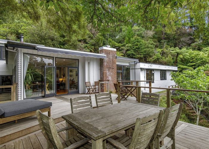  at 124 Kamahi Street, Stokes Valley, Lower Hutt