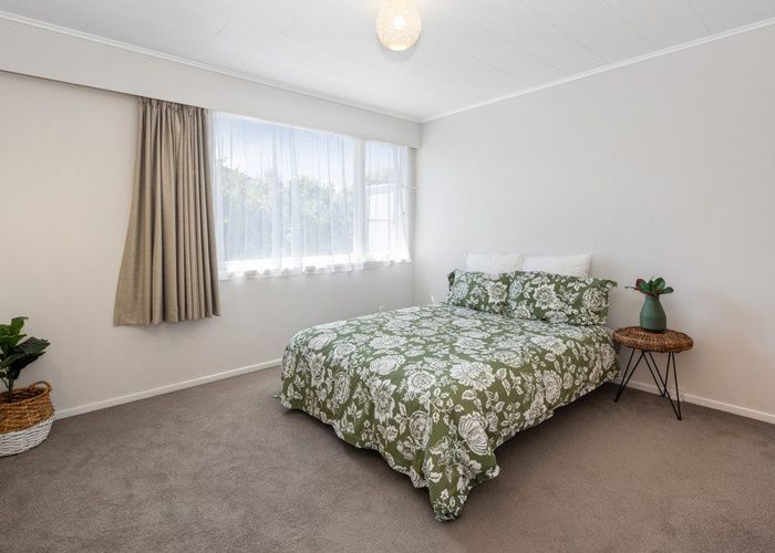  at 10 Kahikatea Grove, Paparangi, Wellington, Wellington
